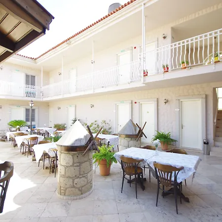 Alya Ruzgari Алачати