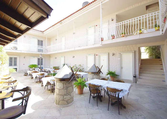 Alya Ruzgari Alaçatı