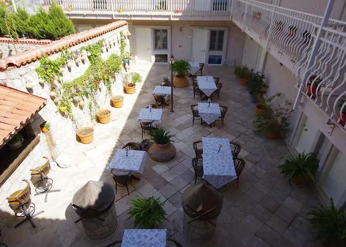 Alya Ruzgari Alaçatı